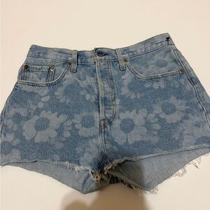 Floral Levi’s Denim Women Shorts